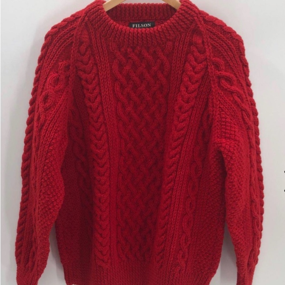 Filson Heavy Cableknit Sweater in Red - Large